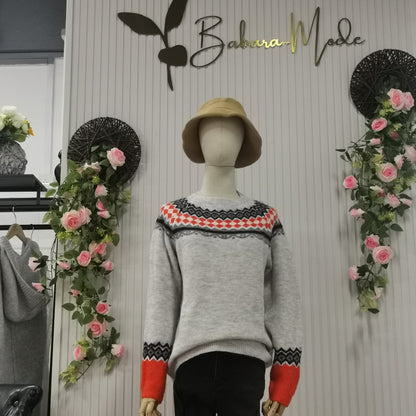 Scandinavian Trendy Sweater with Lively Pattern - NordicChic