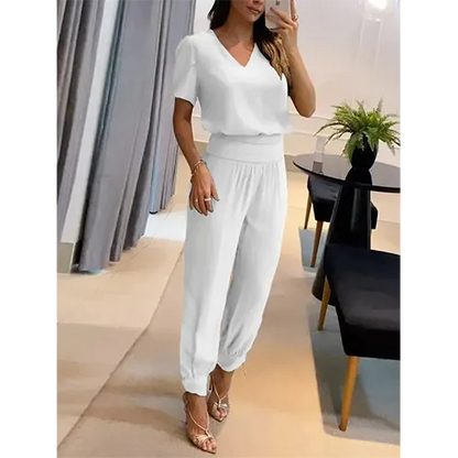 Trendy women's jumpsuit with short sleeves & wide legs – Alina