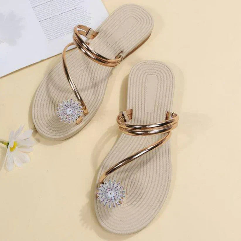 Trendy ladies' sandals with a unique snowflake detail – Arluna