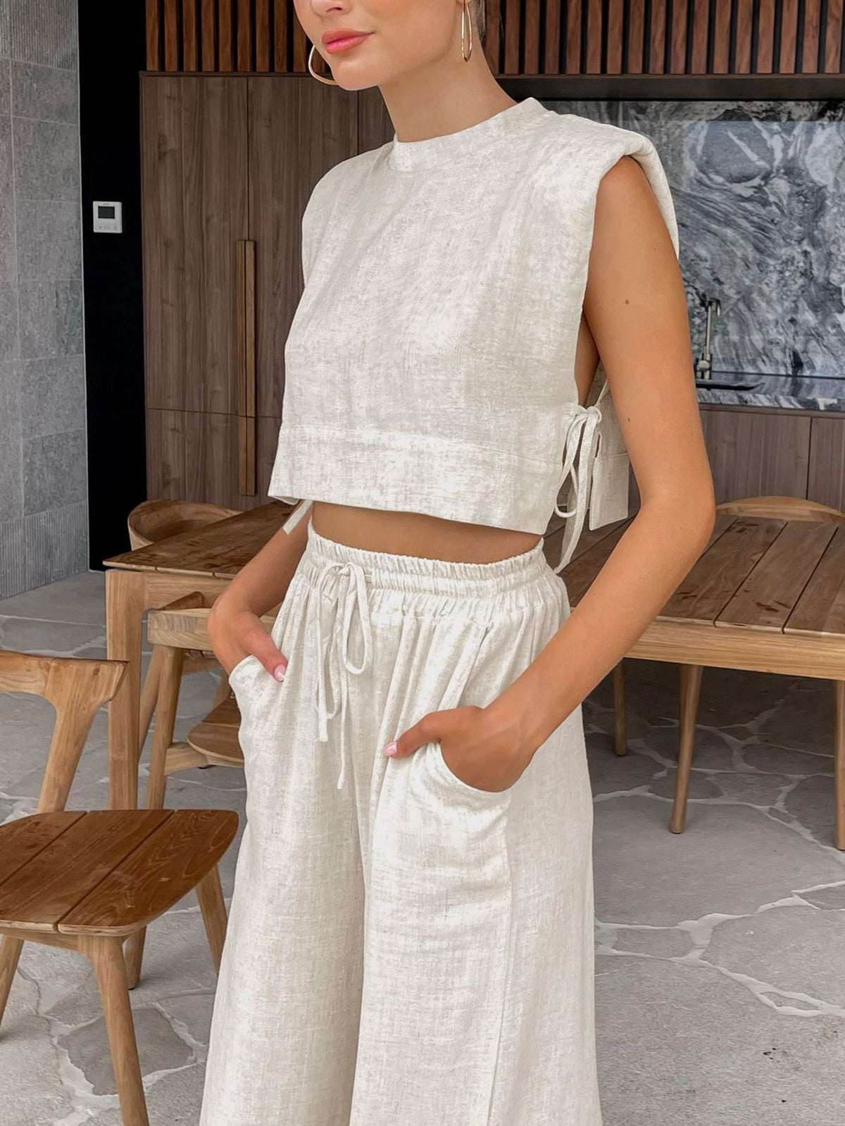 Two-piece summer set with crop top and trousers – Valeria