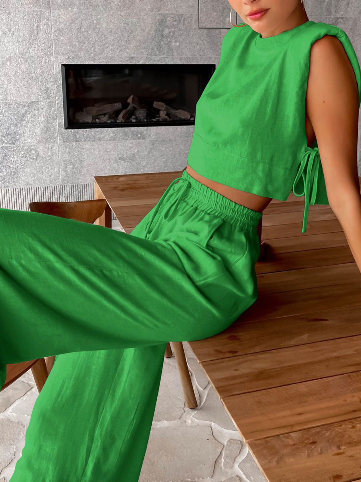 Two-piece summer set with crop top and trousers – Valeria