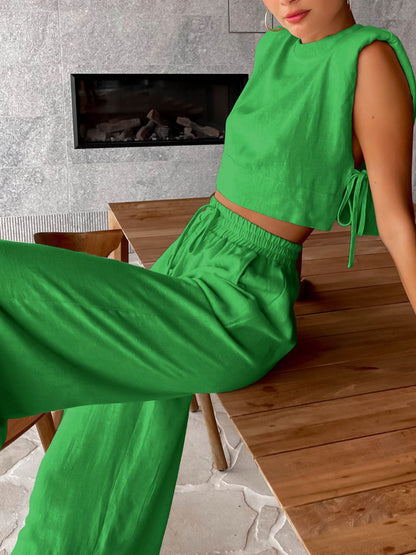 Two-piece summer set with crop top and trousers – Valeria