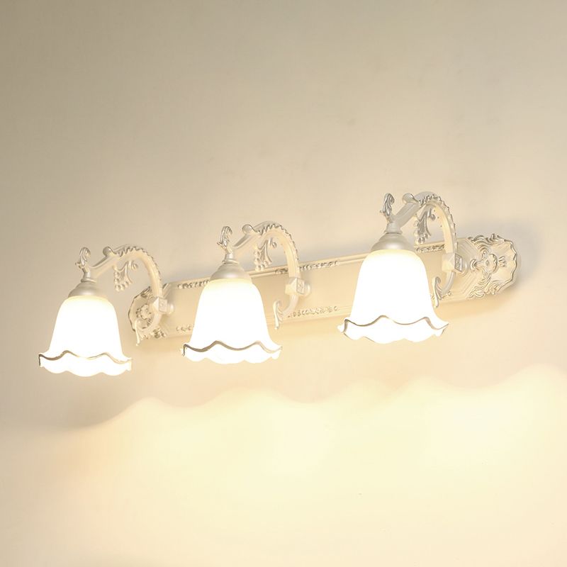 Classic Wall Lamp with Vintage Design – Aurora