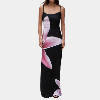 Casual summer dress with a figure‑flattering fit – Lucine