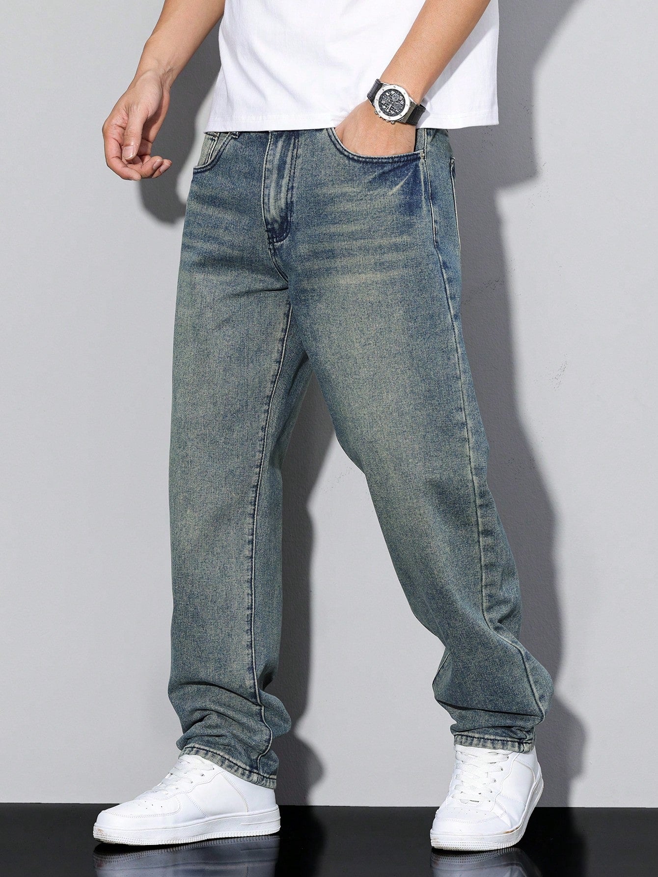 Casual Men's Jeans With Natural Waist - Clifford