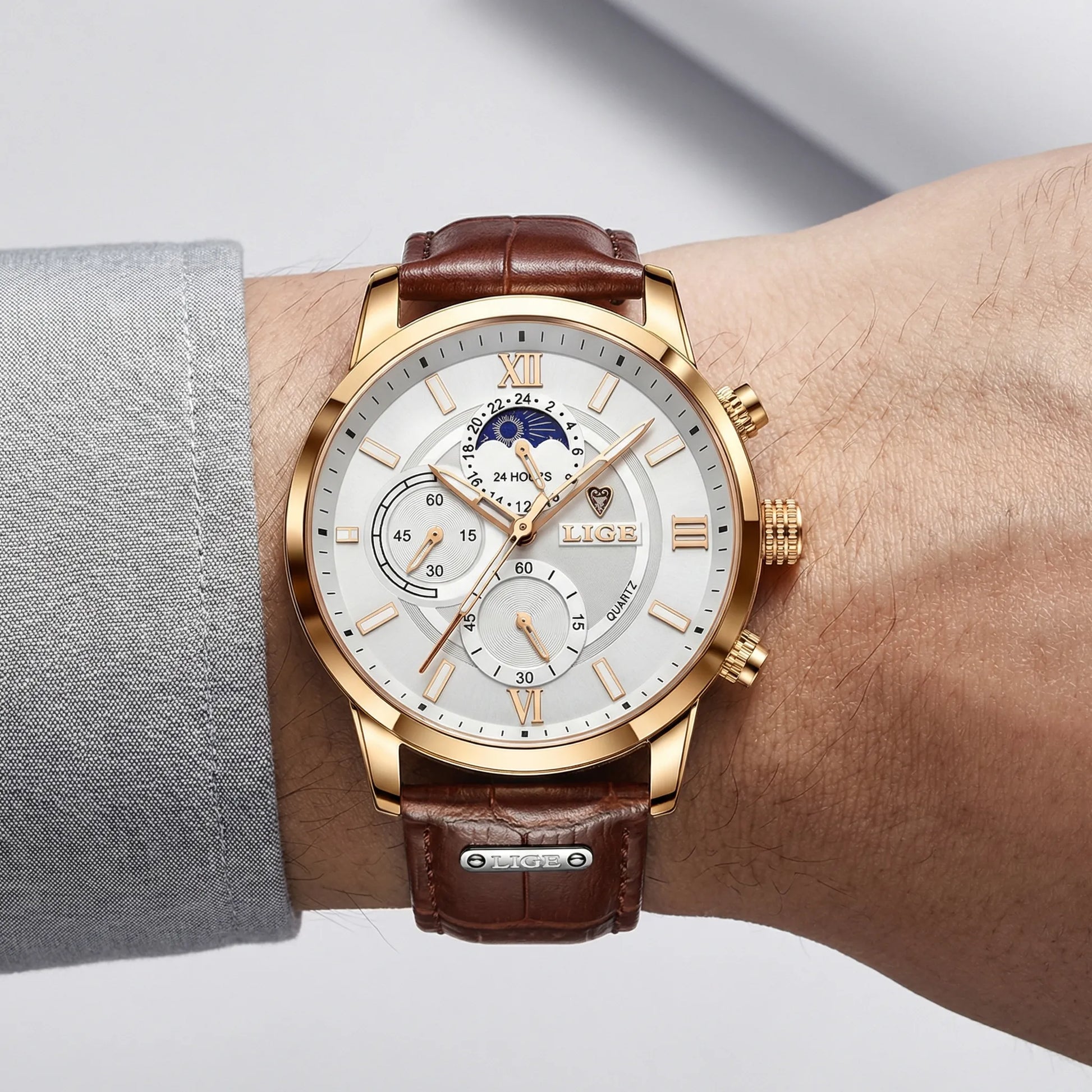 Chronograph-Style Timepiece - Leonidas