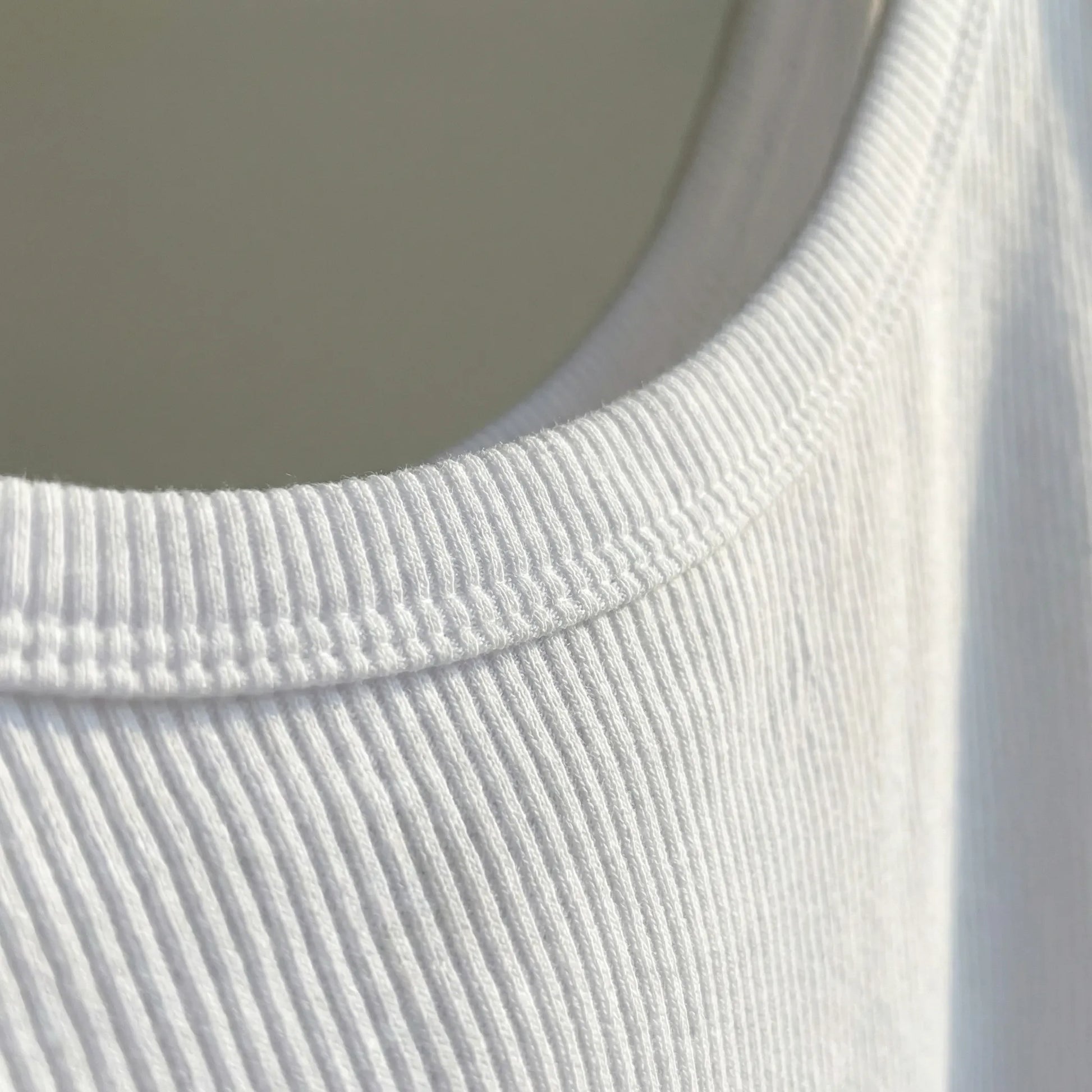 Close-Fitting Menswear Vest - Toni