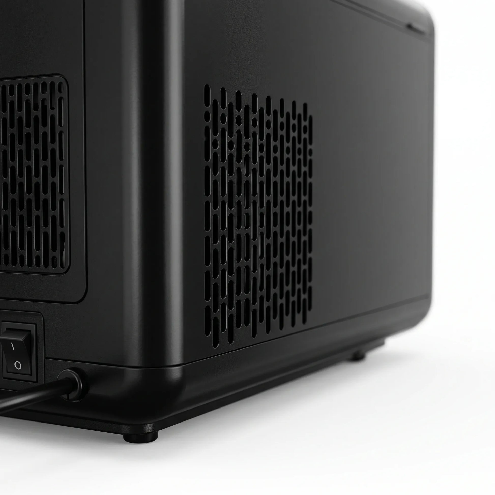Compact Portable Ice Maker - Frostiko