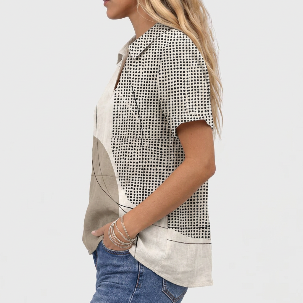 Side view showing the dotted panel, beige curved block and the collar's profile on the model 4