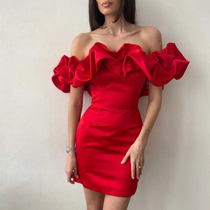 Dress with asymmetrical shoulder design – Elin