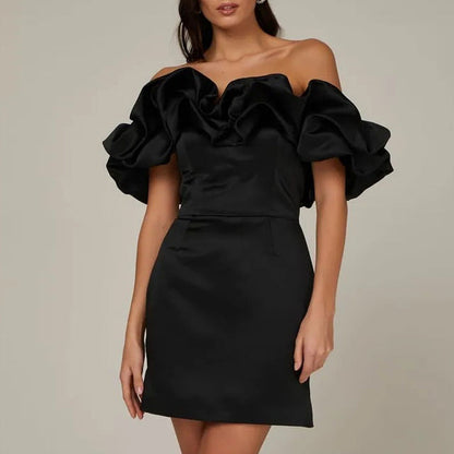 Dress with asymmetrical shoulder design – Elin