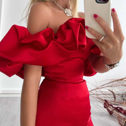 Dress with asymmetrical shoulder design – Elin