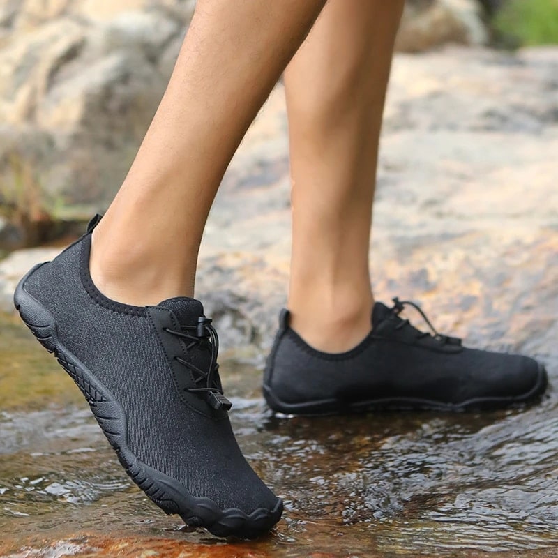 Barefoot sports shoes with non-slip sole – Leonis