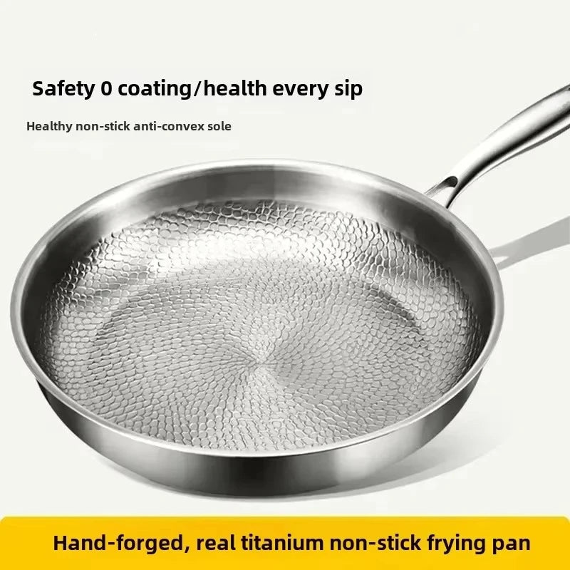 Close-up of the pan's hammered, scale-like cooking surface and riveted steel handle, with promotional captions about its coating-free design. 5