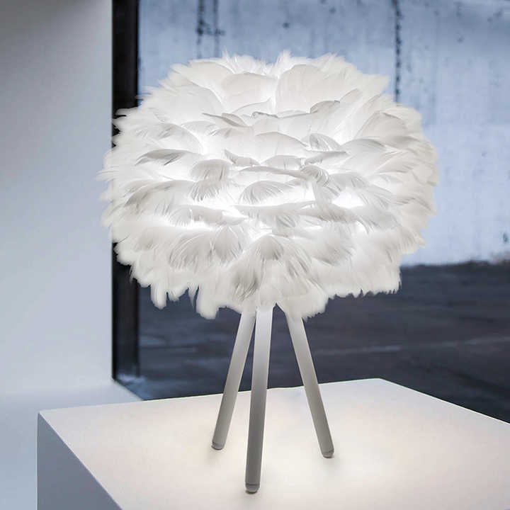 Dimmable Table Lamp with Luxury Feathers – Pluma