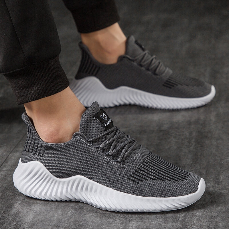 Breathable men's running sneakers with mesh upper – Niko