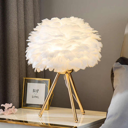 Dimmable Table Lamp with Luxury Feathers – Pluma