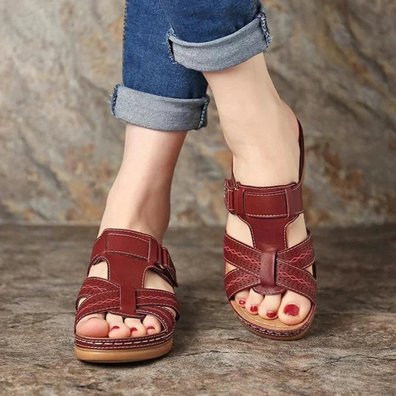 Breathable women's sandals for everyday wear with orthopedic comfort – Leila
