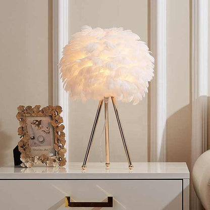 Dimmable Table Lamp with Luxury Feathers – Pluma
