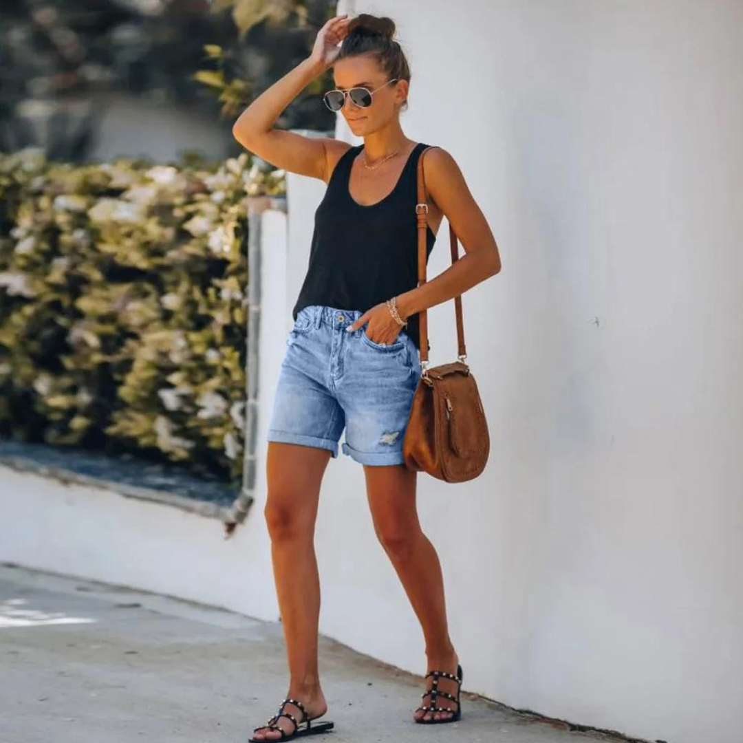High-Waisted Denim Shorts With A Worn-In Look - Molly
