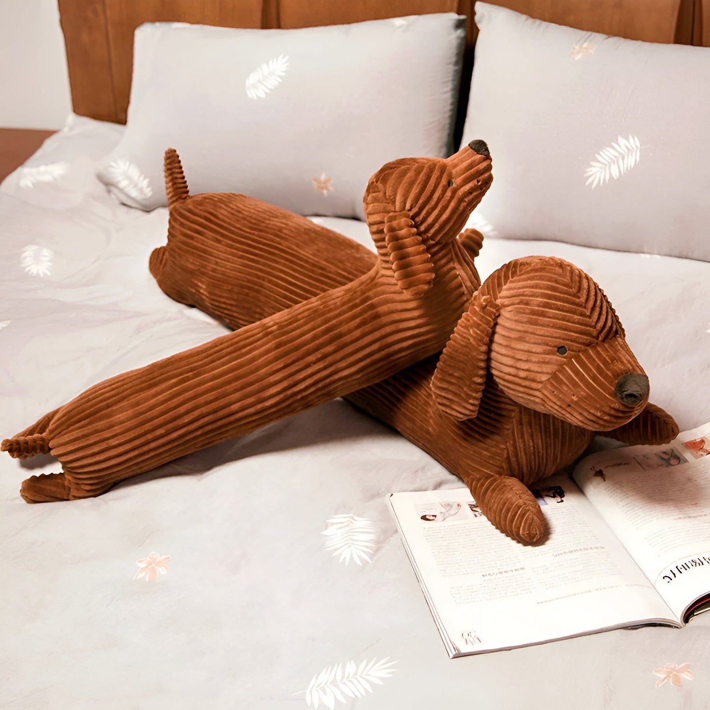 Plush Ergonomic Dachshund Cushion – DaxiRest