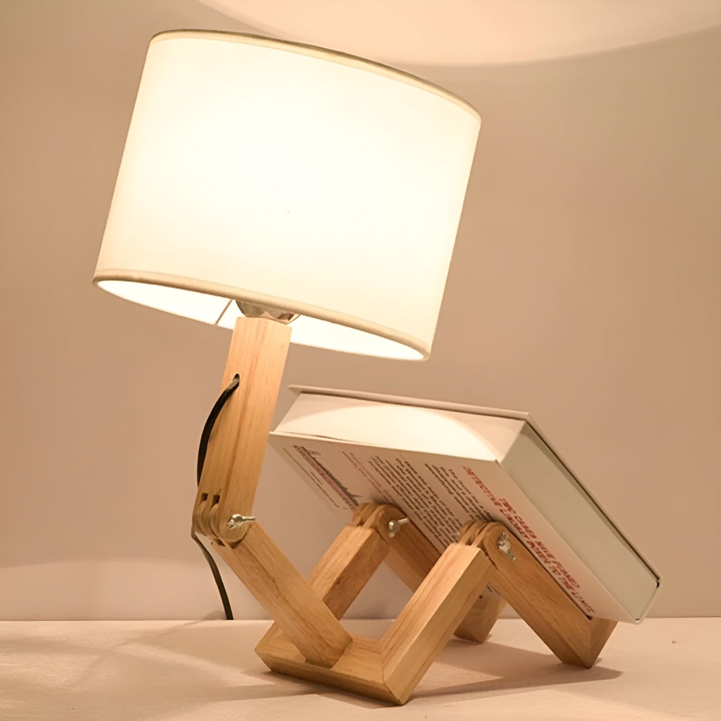 Flexible Robot Desk Lamp made of Solid Wood – LumoBot