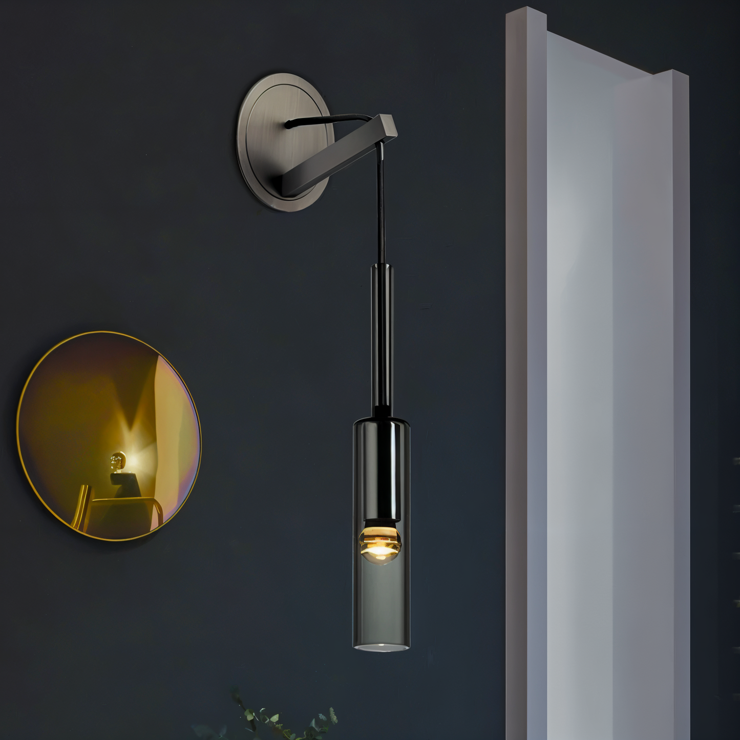 Minimalist Wall Lamp with Smoke Glass - Orvane