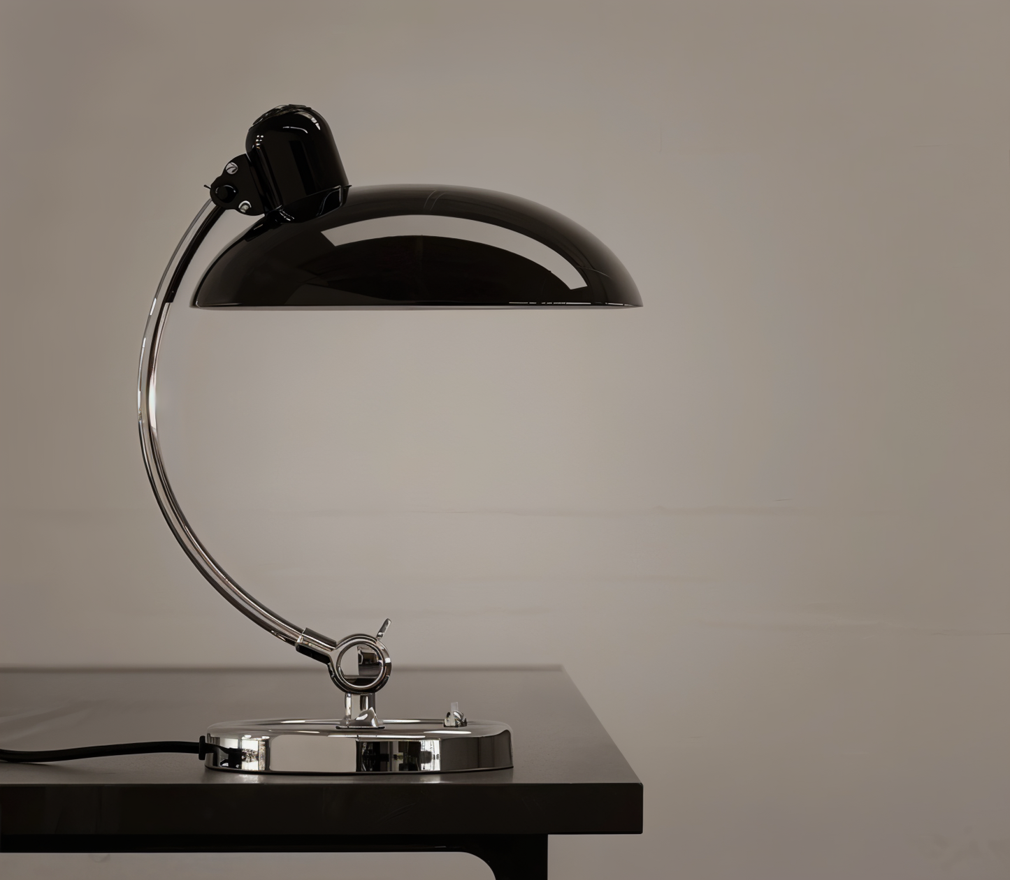 Adjustable Vintage Iron Desk Lamp – Virella
