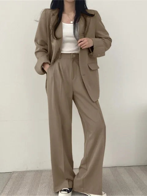 Two-Piece Ladies Suit - Sophie
