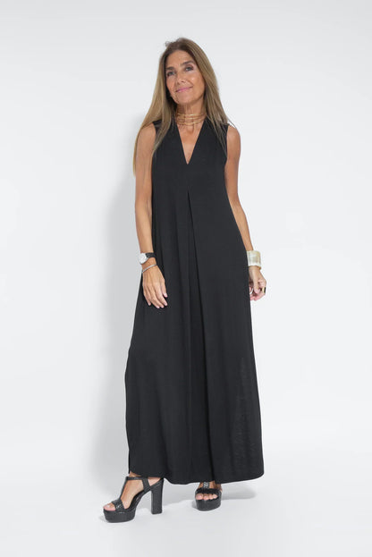Long Sleeveless Dress With V-Neckline - Cynthia