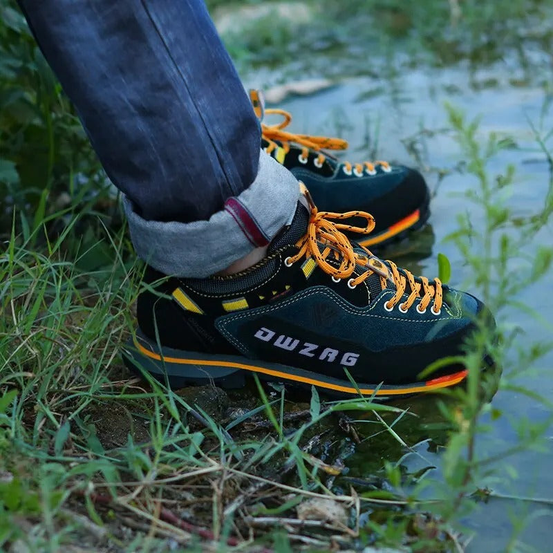 Low-Cut Outdoor Shoe With Lace Fastening - Adam