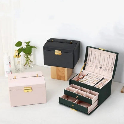Jewellery box with 3 drawers and luxurious velvet interior – Amylin