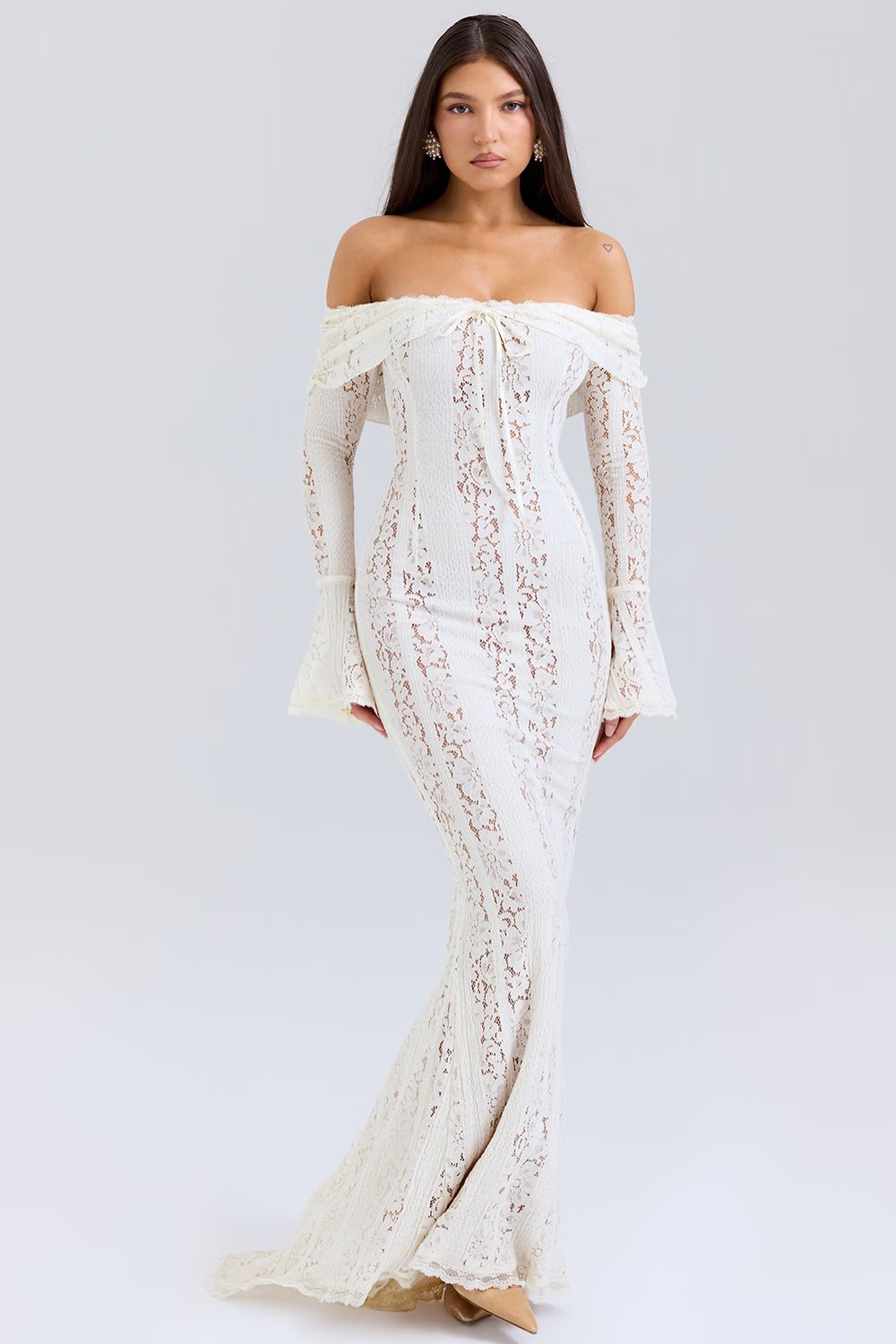 Off-the-shoulder autumn maxi dress in floral lace – Alondra