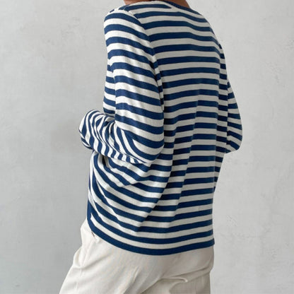 Stylish Striped T-Shirt Made of Lightweight Fabric - StreifenLeicht