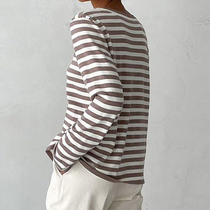 Stylish Striped T-Shirt Made of Lightweight Fabric - StreifenLeicht