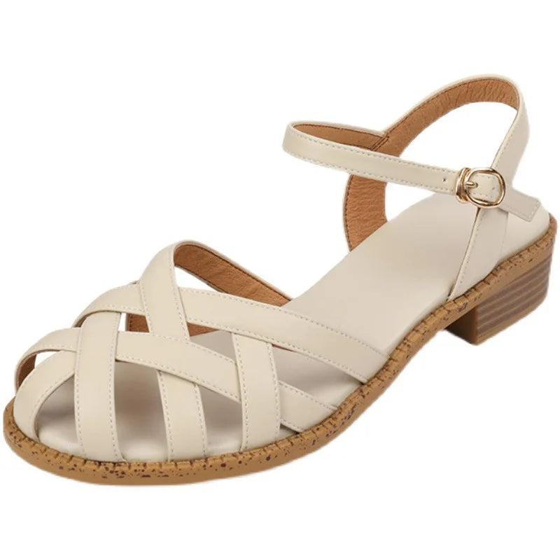 Stylish sandals with a comfortable sole – Amira