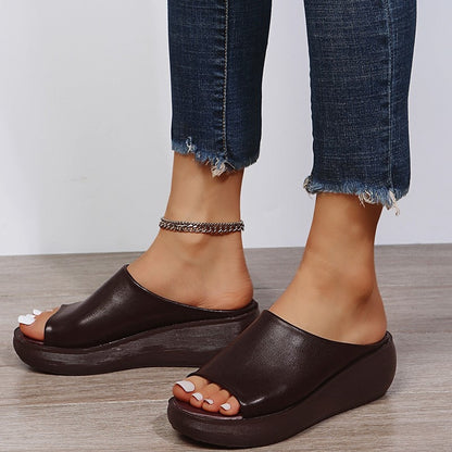 Luxurious Comfort Slippers with Ergonomic Design – Seraphina