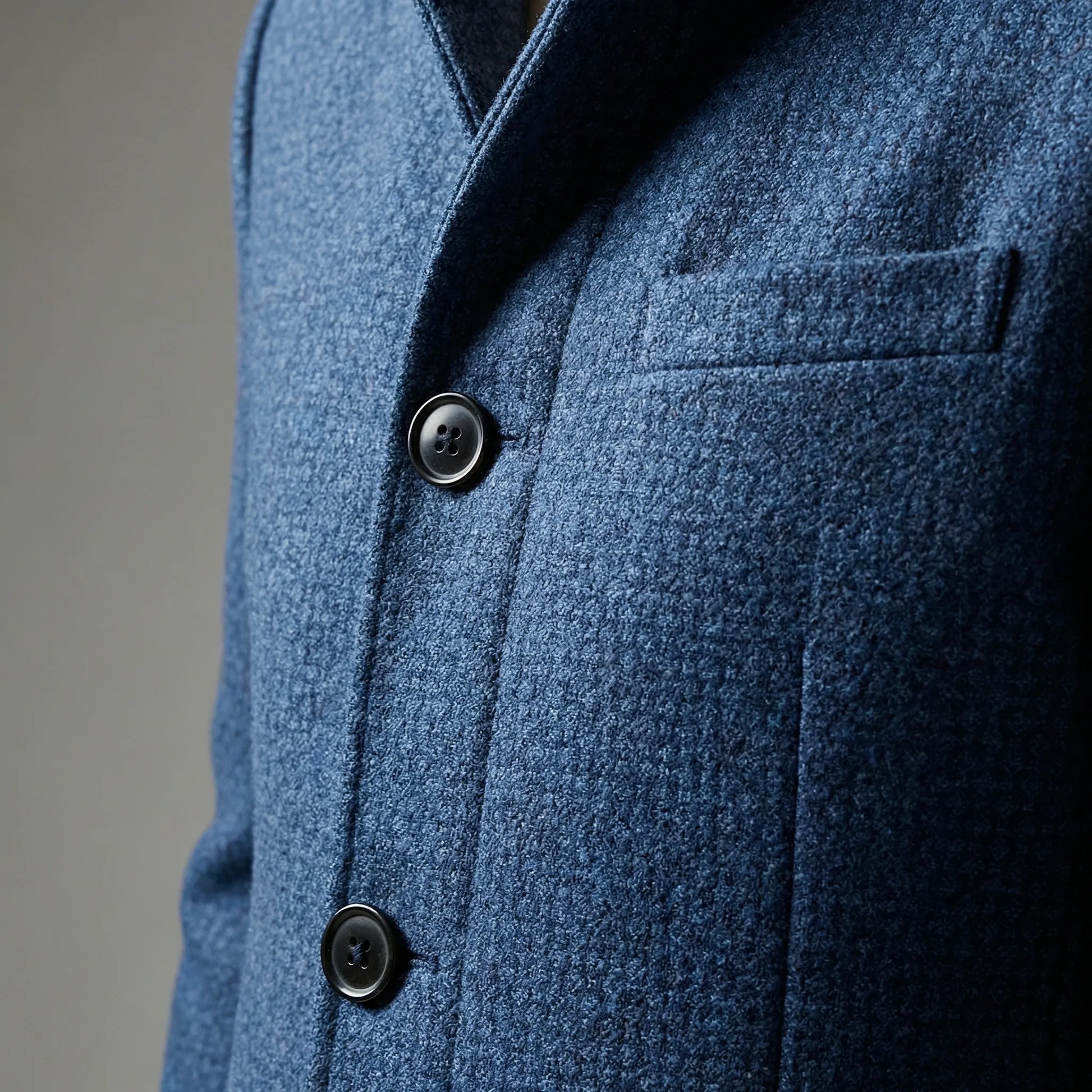 Minimalist Single-Breasted Coat - Loris