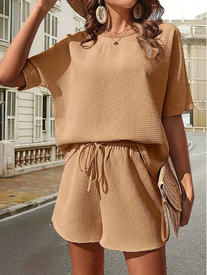 Light women's daywear with top and shorts – Ninae