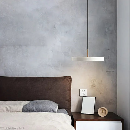 Scandinavian Hanging Lamp with Minimalist Design - Lyssa