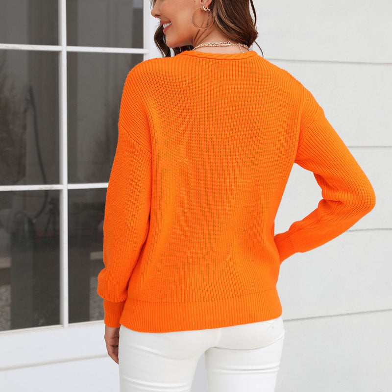 Women's knitted sweater with V-neck in loose fit – Wanfrieda