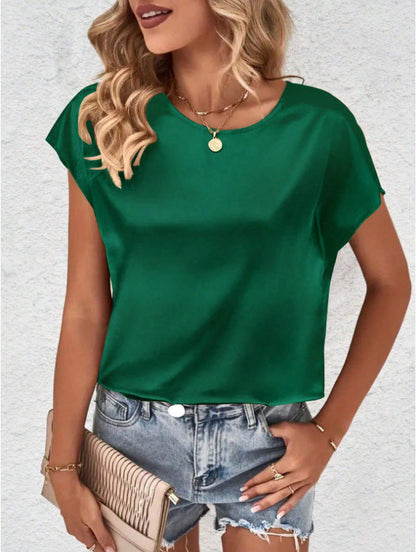 Stylish women's batwing sleeve top with a round neck – Milena
