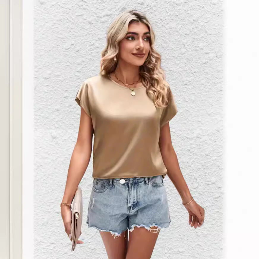 Stylish women's batwing sleeve top with a round neck – Milena