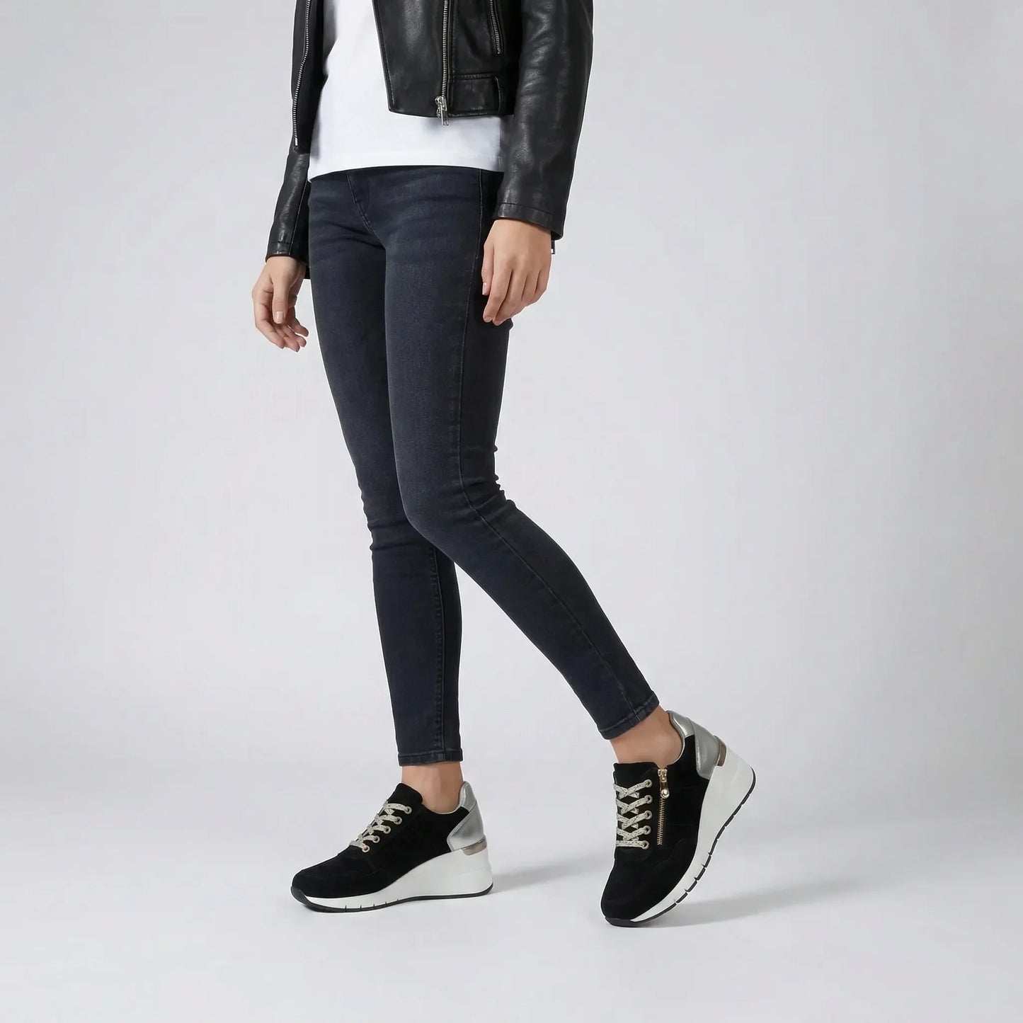 Orthopaedic Walking Shoe - Daniela