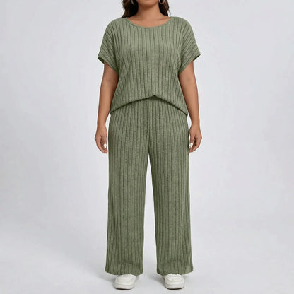 Plus Size Casual Two-Piece Outfit - Nadine