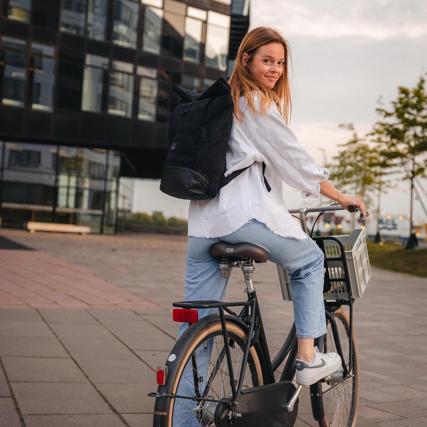 Rolltop Backpack – UrbanFlow