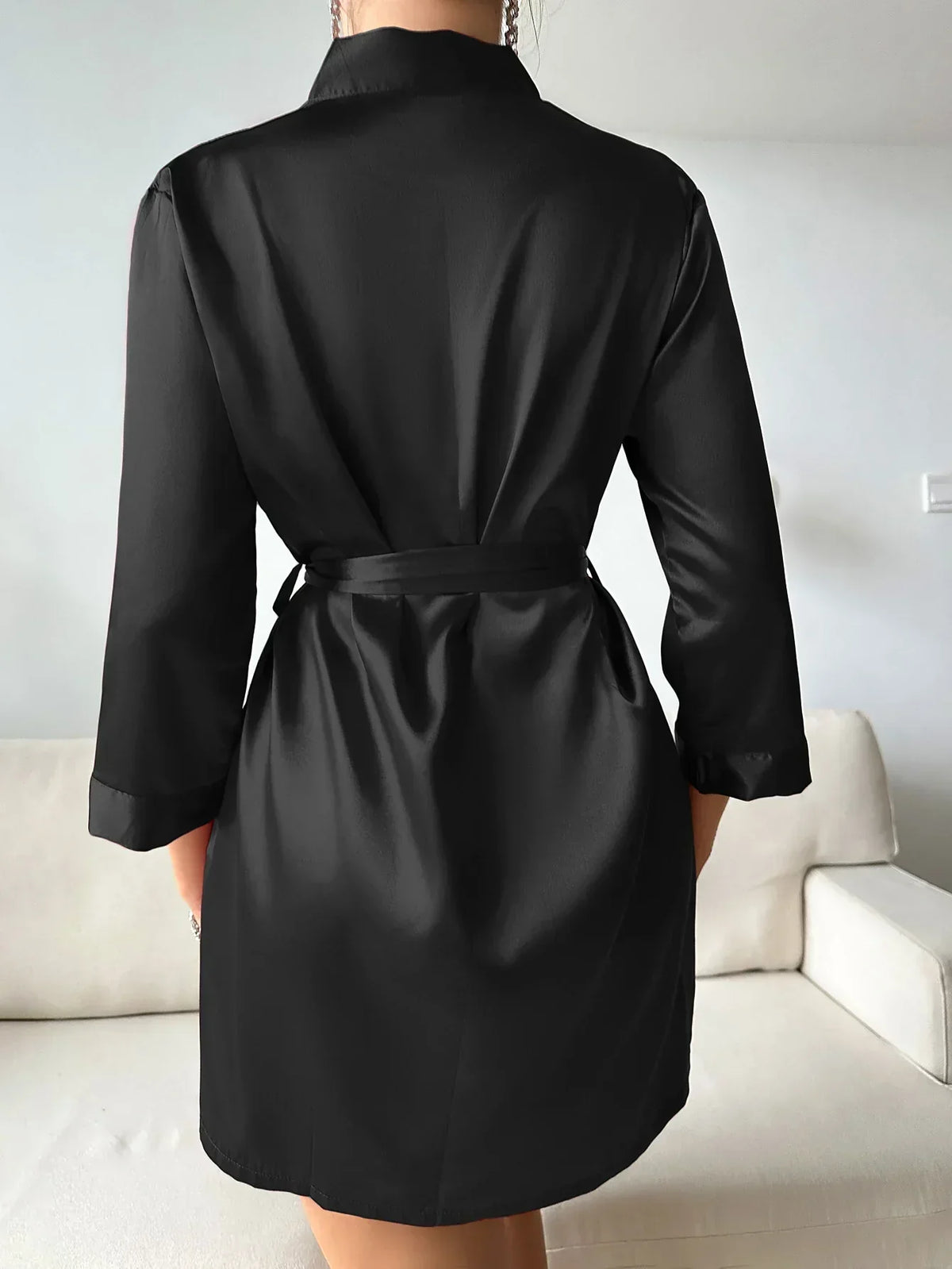 Dressing gown in glacé silk with lacing – Noémie