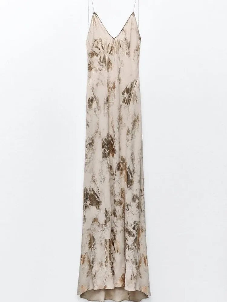 Backless summer dress with deep V-neck – Selene