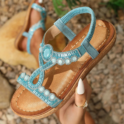 Fashionable women's sandals with rhinestones and glitter – summer shoes for parties and leisure.