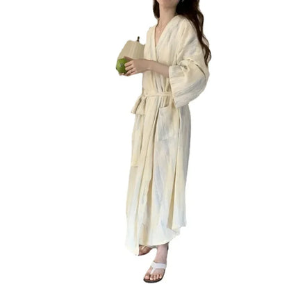 Casual women's summer bathrobe with kimono-style design – Hana
